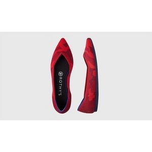 NWT Rothy’s The Point Red Camo Flats